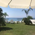 Villa A Diamante Sulla Spiaggia