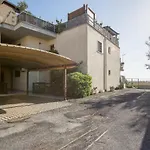 Faro House