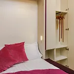 Vicky'S Luxury Guesthouse