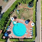Tuscan Villa, Private Pool And Tennis Court Garden,Wi-Fi, Ac, Pet Friendly
