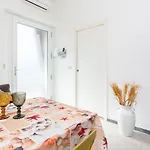 Nicola House La Salina