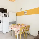 Nicola House La Salina