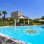 Private Luxury Villa With Pool