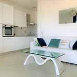 Alex'S House Focene