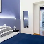 Pregiata Camera Con Bagno Privato - Blu Di Persia