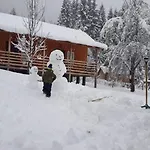 Cottage Shgedi