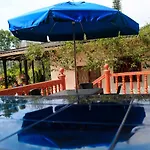 Hermosa Finca 