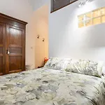 Exclusive Elegant Apartment in pieno centro! x4