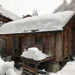 Chalet Cretaz