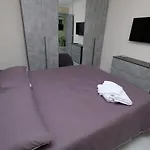 Mg House