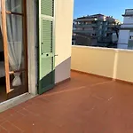 Accogliente Camera Singola Con Balcone A 500 Mt Dal Mare