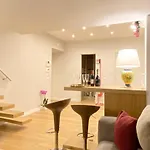 Palm'S House