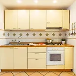 Vomero Family Apartment By Wonderful Italy