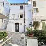 Holidaycasa Isabel - In Pieno Centro Storico