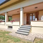3 Bedroom Nice Home In Camaiore