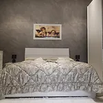 Materdei Metro Apartment