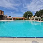 Ombra Verde Resort Rooms & Apartments