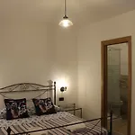 Affittacamere Panti - Room & Breakfast
