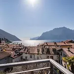 La Terrazza Del Lago