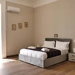 Chocolate'S Home