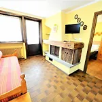 Baite Costaccia App 3 By Livigno Accomodation