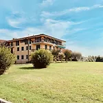 Angel Apt Sirmione