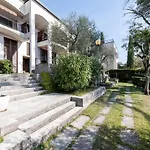 Bouganville Apartment