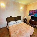 Palazzetto House