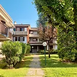 Azalea Apt Sirmione