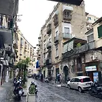 Marco'S Home: Accogliente Casa Nel Cuore Di Napoli