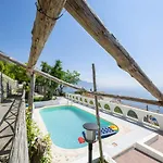 Villa Petra