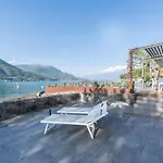 L Affaccio Sul Golfo