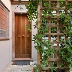 Sirmione Beach House Zodiaco