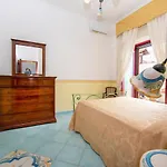 Chrissella Holiday House