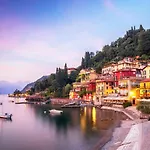 Varenna Vele