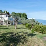 Villaro Lake View