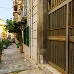 Ventaglieri Ground Floor Room By Wonderful Italy