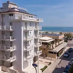 Rubino Apartments A 100Metri Dal Mare