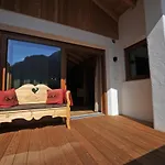 Mountain Apartment Hapeli