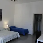 Casa Mario A 5 Minuti Da Tropea, Fresca Nuova E Con Posto Auto!!!