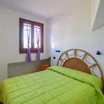 1 Bedroom Cozy Apartment In Ricadi