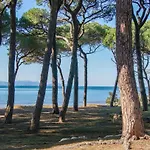 Stunning Home In Piombino With Wifi