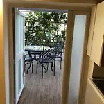 Emma'S House