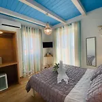 Fior Dei Carmeliti Rooms And Parking
