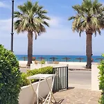 Il Mare Di Fronte