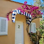 Vacanzamaredue 2 Residence