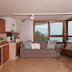Villa Luna Stunning Modern Villa Shared Infinity Pool, Big Garden, Fantastic Lake View,Ac,