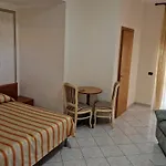 Hotel Ausonia
