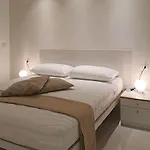Elegante Appartamento A Due Passi Dal Mare