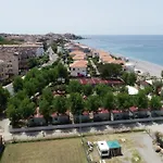 Lido Tropical